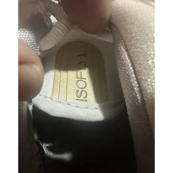 NEW Nike IsoFly Basketball Shoes White Metallic Gold Grey Big Kid's Size 7Y - Picture 12 of 14